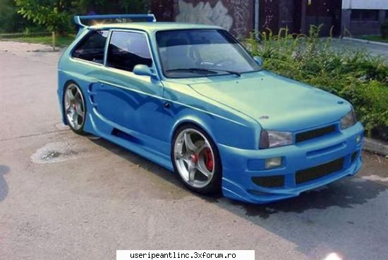 in timpul liber... de pimp my ride ai auzit ? vreau sa ma duc si eu cu masina mea :d sa o fac cam